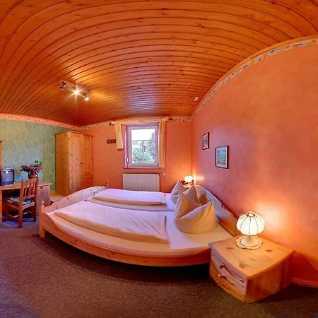 Szálloda Gemuendener Hof 2*