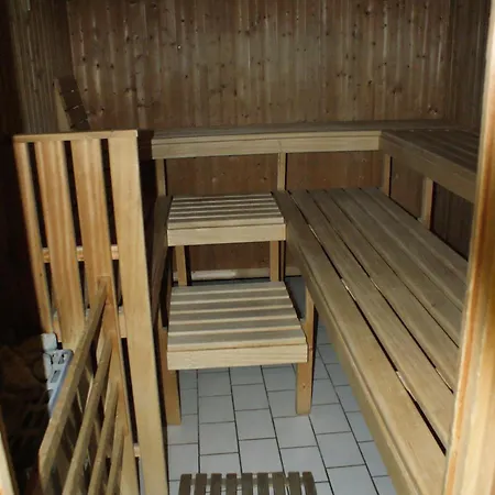 Gemuendener Hof Szálloda 2*