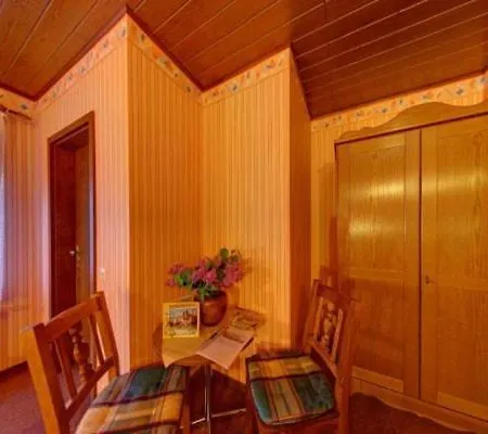 Gemuendener Hof Szálloda 2*