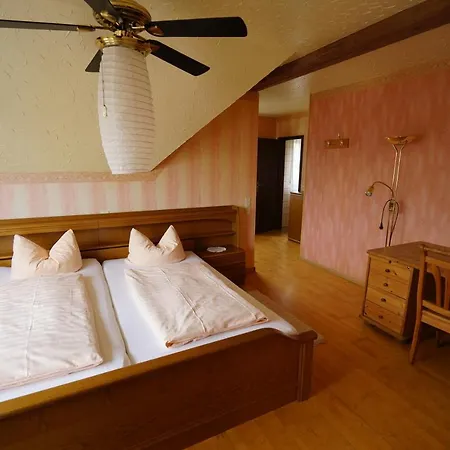 Gemuendener Hof 2*